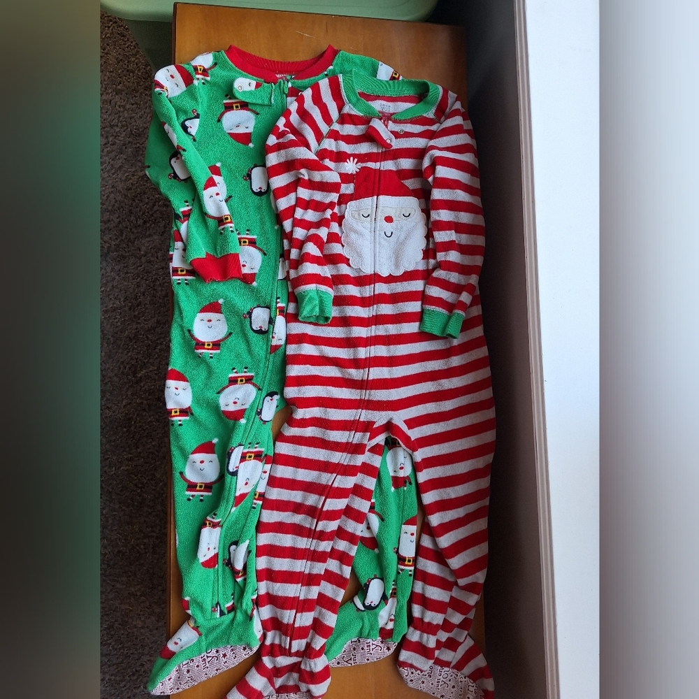 4T fleece footed Christmas PJs